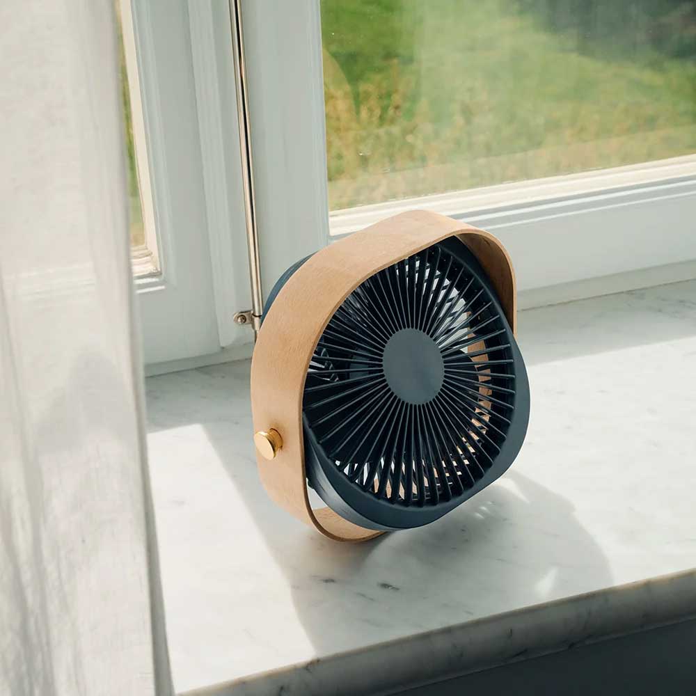 Genopladelig ventilator - Fantastic Wood Petroleum
