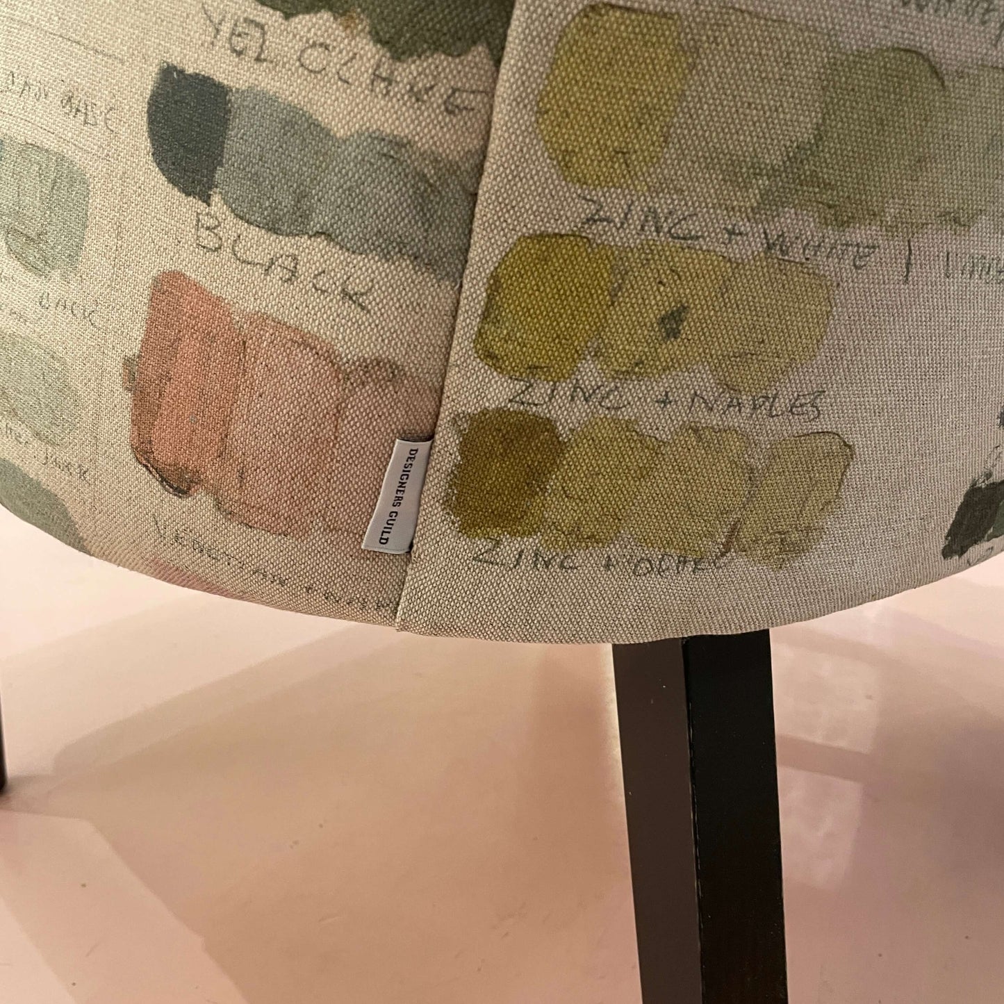 Designers Guild Cosmopolitan Lænestol Mixed Tones II